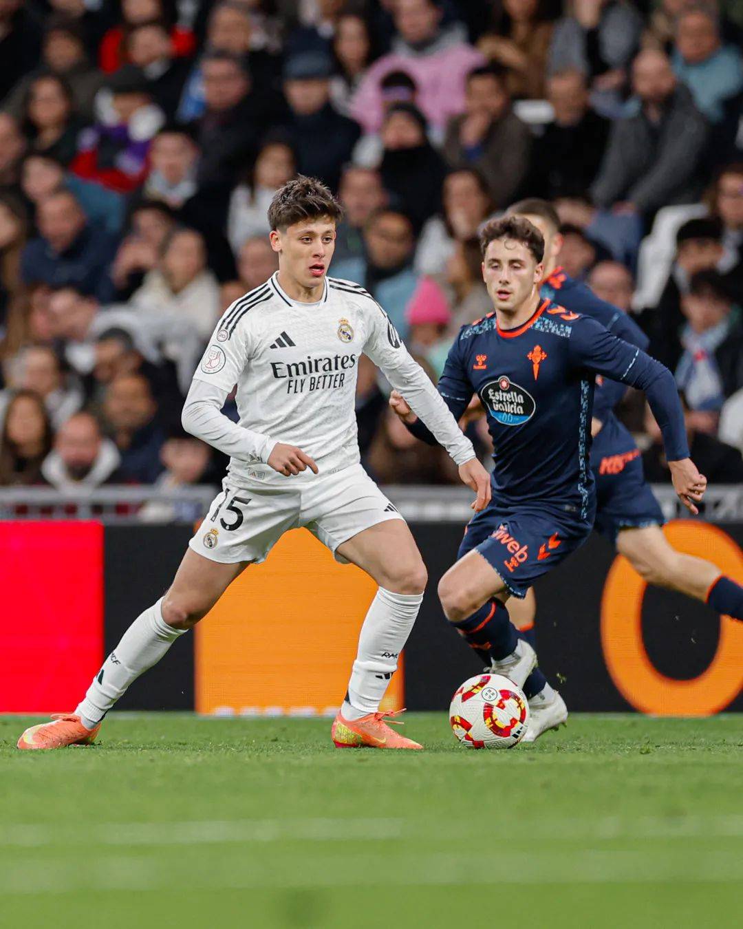 开云体育-法兰克福迎国王杯关键赛;国际比赛日战术微调;信心回归;更衣室氛围转暖的简单介绍